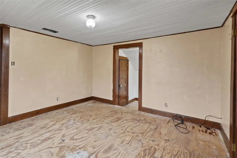 401 W Maple Street Whitewright, TX 75491