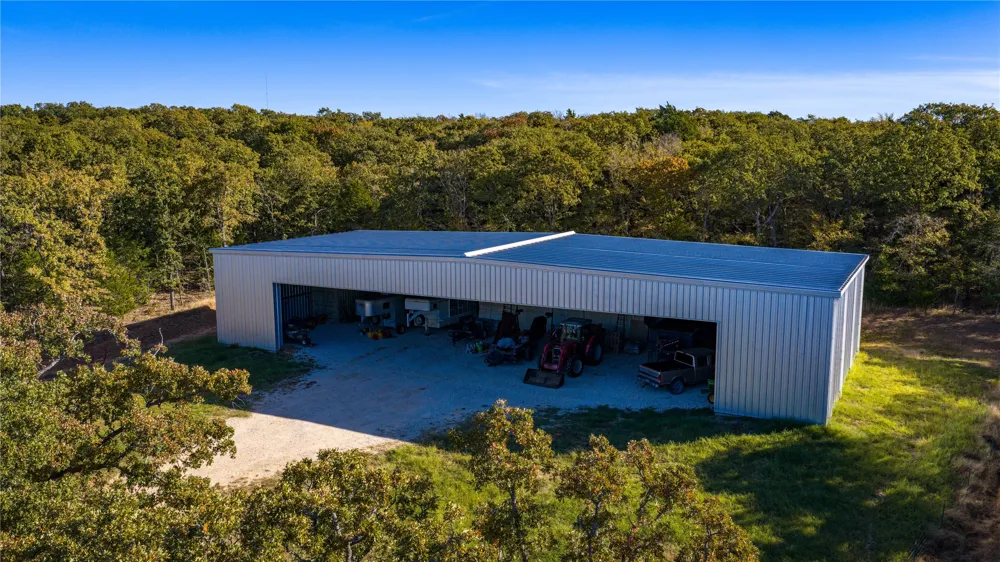 1210 County Road 232 Collinsville, TX 76233
