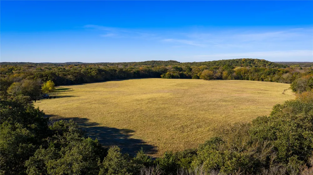 1210 County Road 232 Collinsville, TX 76233