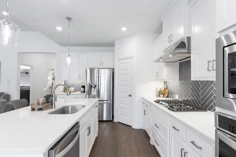 9605 Sunset Lane Oak Point, TX 75068