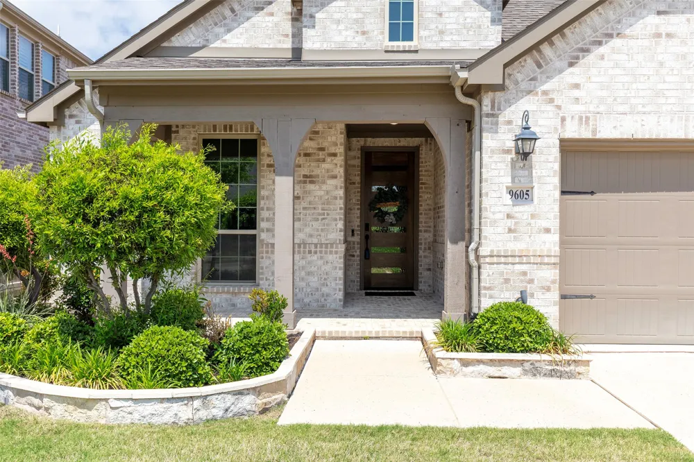 9605 Sunset Lane Oak Point, TX 75068
