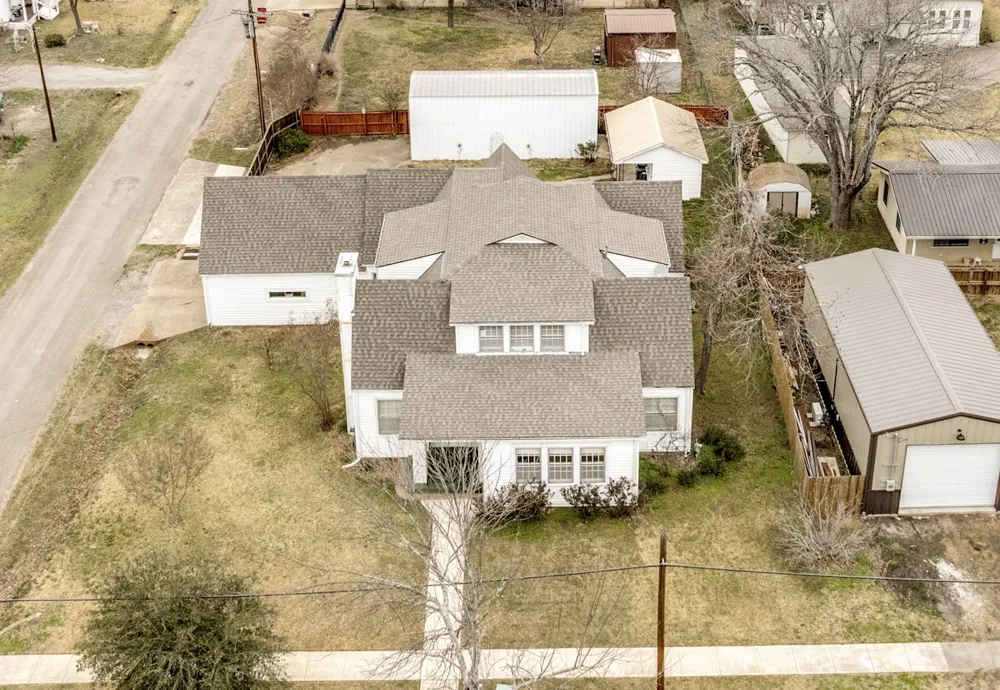 701 Market Street E Honey Grove, TX 75446