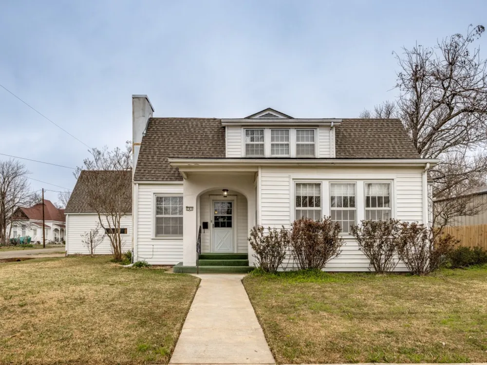 701 Market Street E Honey Grove, TX 75446