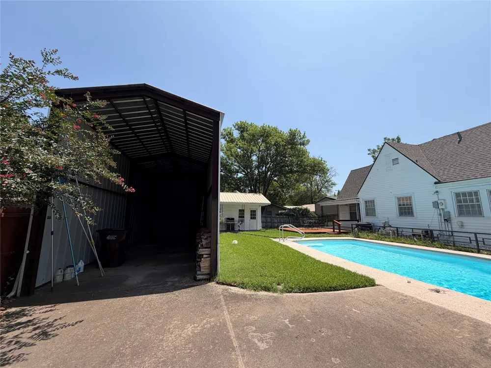 701 Market Street E Honey Grove, TX 75446