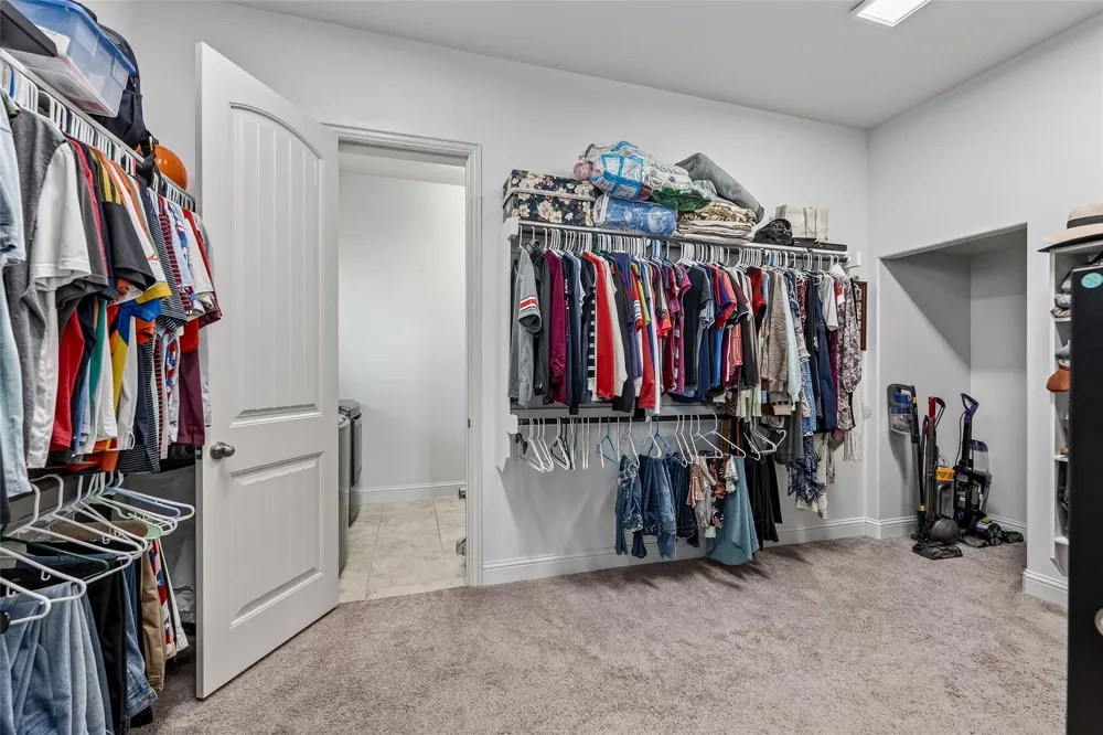 1505 Wolf Ridge Run Gunter, TX 75058