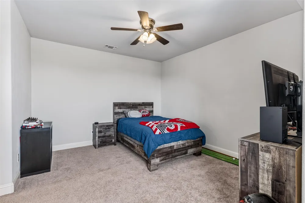1505 Wolf Ridge Run Gunter, TX 75058