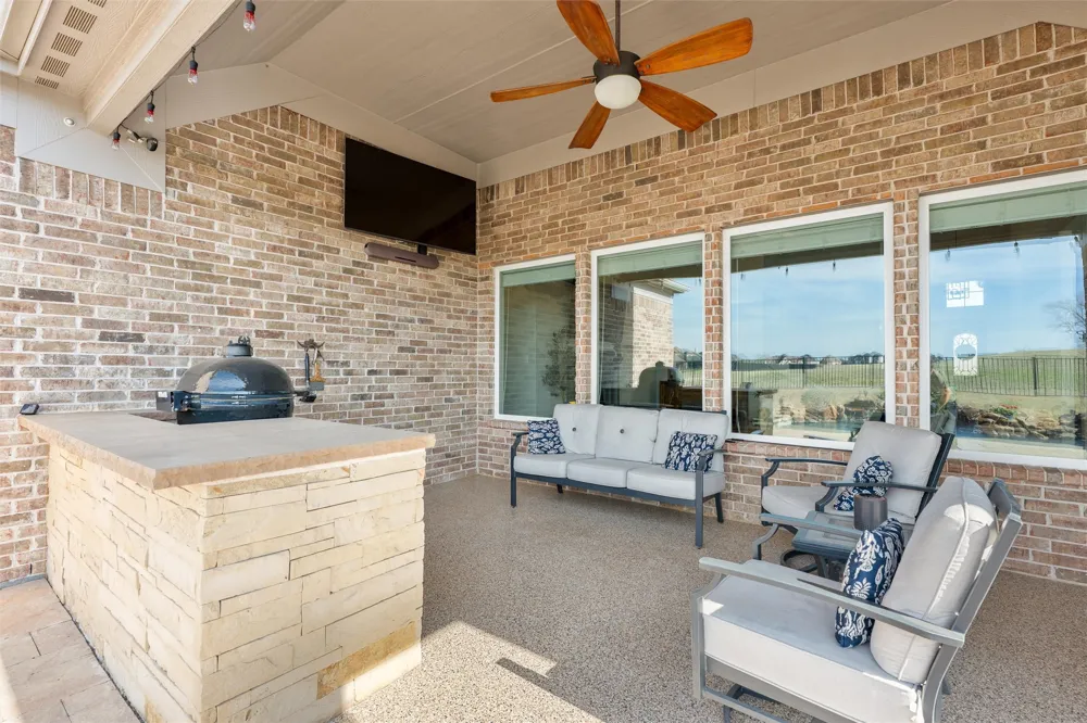 1505 Wolf Ridge Run Gunter, TX 75058