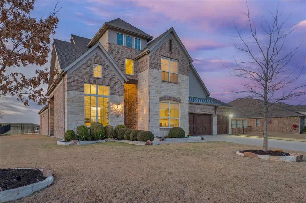 1505 Wolf Ridge Run Gunter, TX 75058