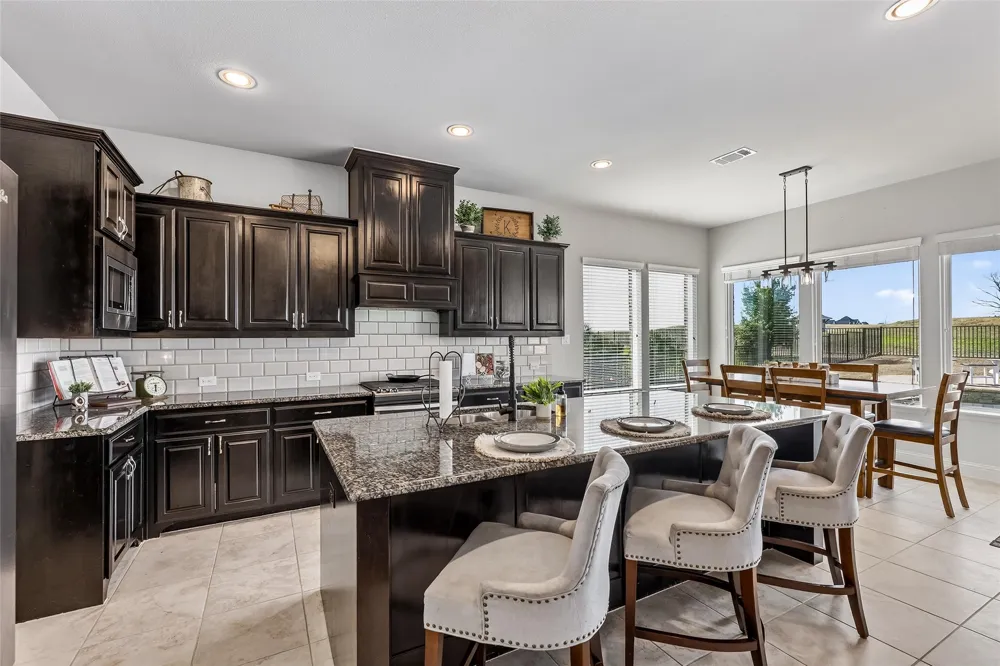 1505 Wolf Ridge Run Gunter, TX 75058