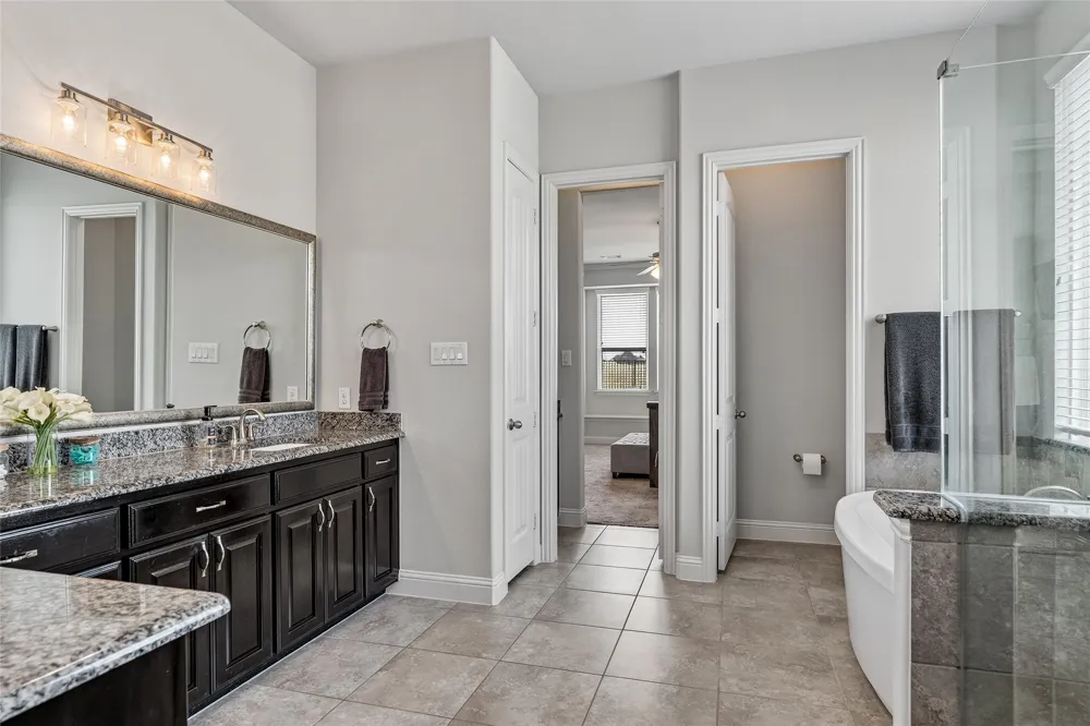 1505 Wolf Ridge Run Gunter, TX 75058