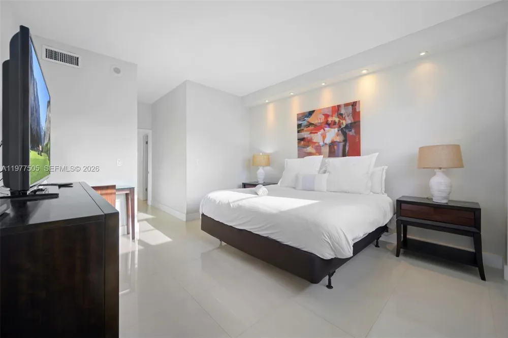 19370 Collins Ave #PH-14 Sunny Isles Beach, FL 33160