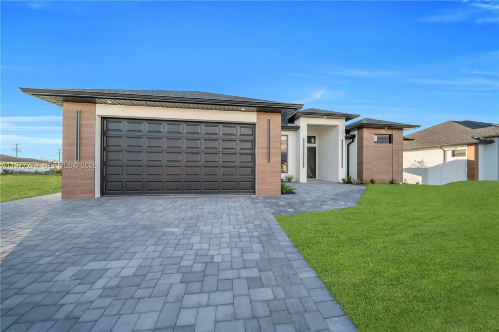14 EL DORADO BLVD N Cape Coral, FL 33993