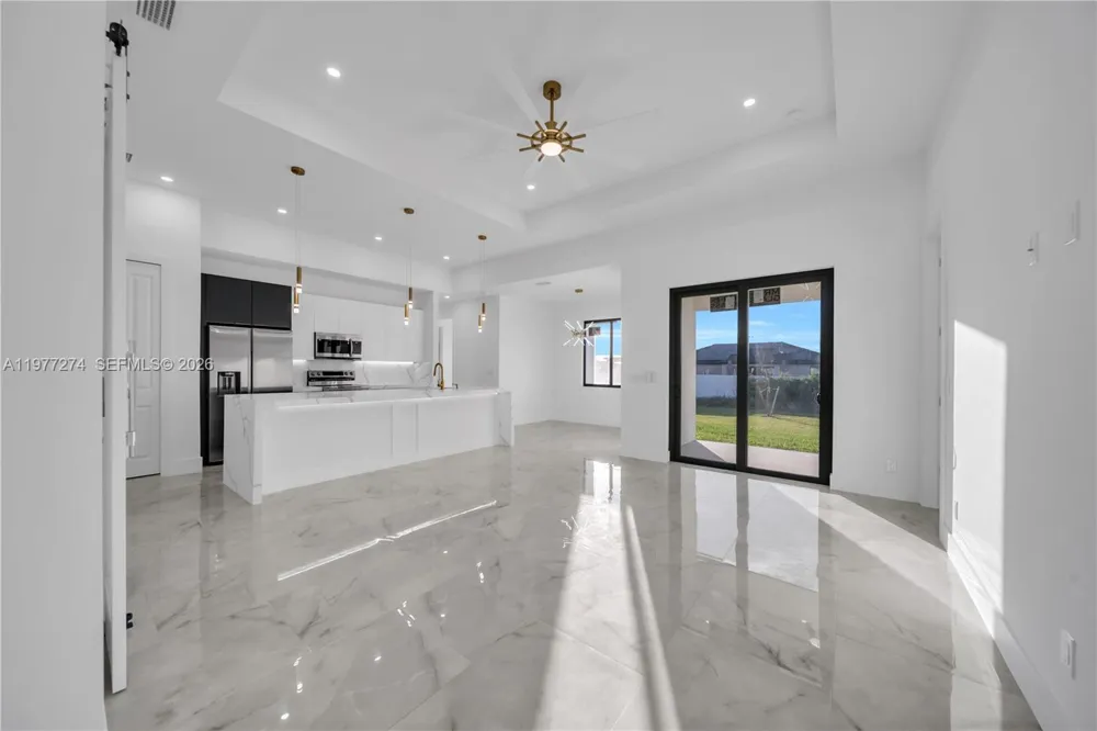 14 EL DORADO BLVD N Cape Coral, FL 33993