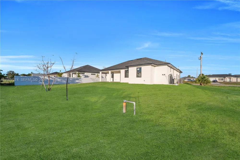 14 EL DORADO BLVD N Cape Coral, FL 33993