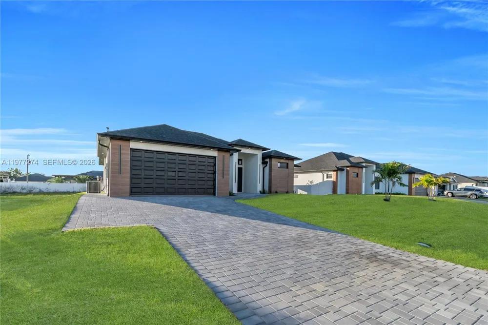 14 EL DORADO BLVD N Cape Coral, FL 33993