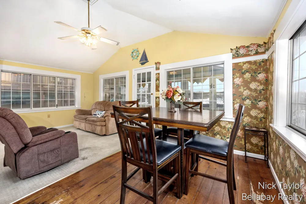 8198 Morrison Lake Gardens Boston Township, MI 48881