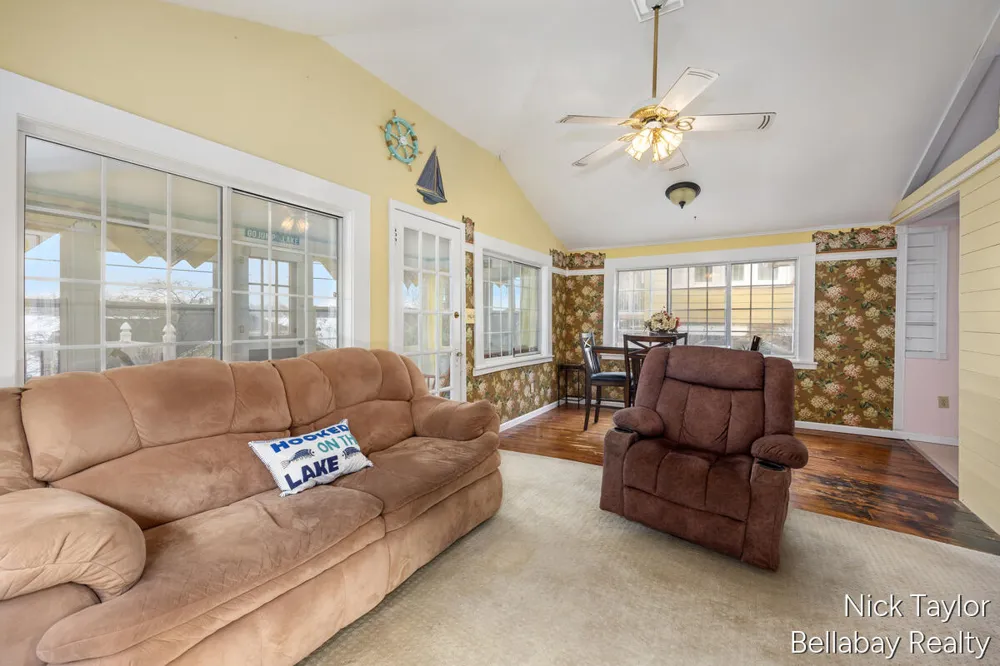 8198 Morrison Lake Gardens Boston Township, MI 48881