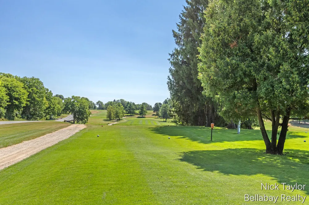 8198 Morrison Lake Gardens Boston Township, MI 48881