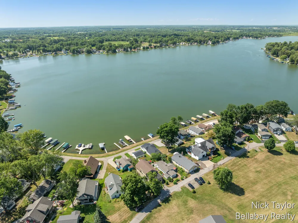 8198 Morrison Lake Gardens Boston Township, MI 48881