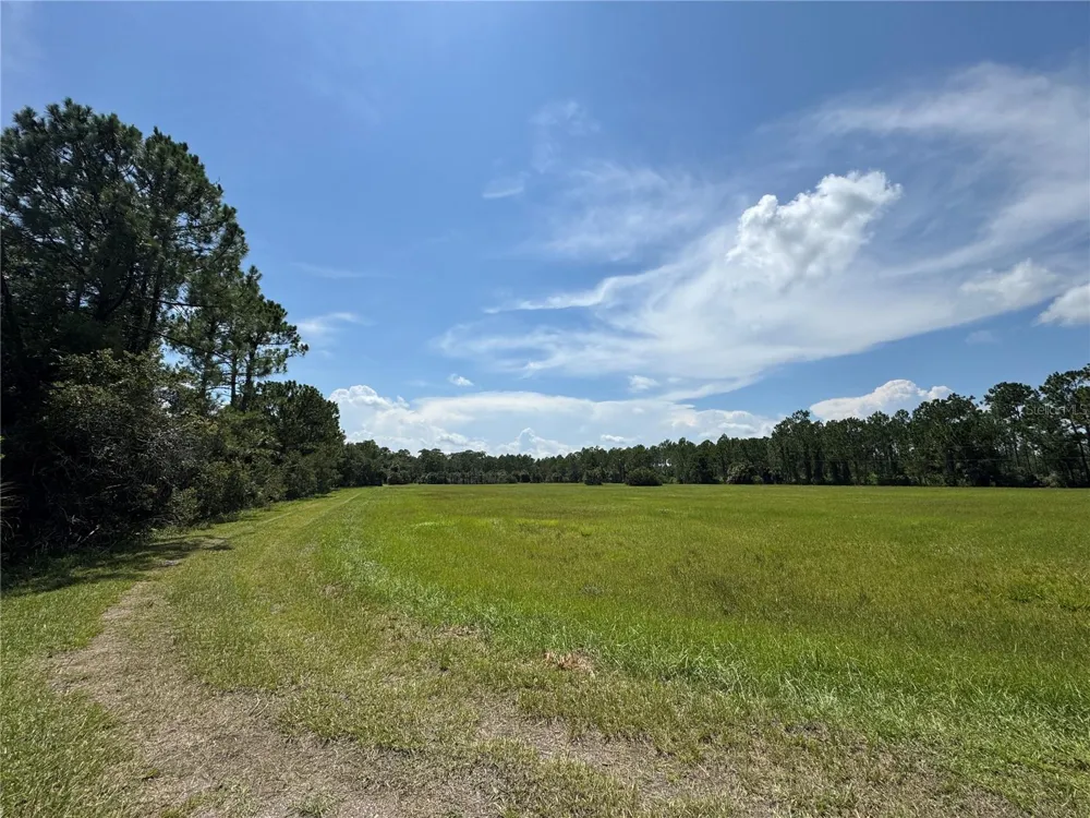 4300 JUSTA ROAD Mims, FL 32754