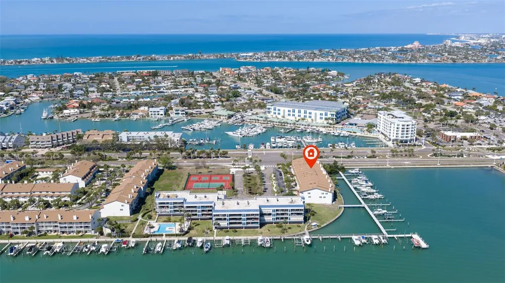 117 YACHT CLUB LANE Tierra Verde, FL 33715