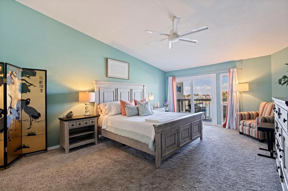 117 YACHT CLUB LANE Tierra Verde, FL 33715