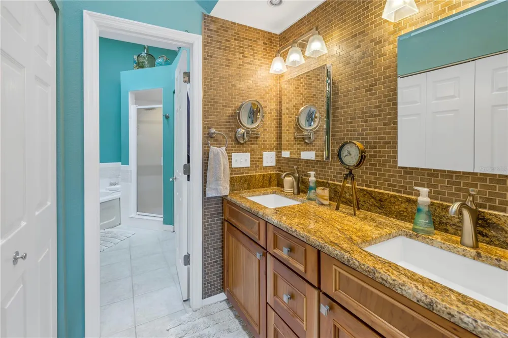 117 YACHT CLUB LANE Tierra Verde, FL 33715