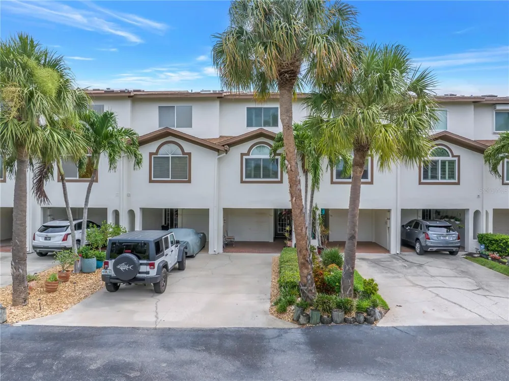 117 YACHT CLUB LANE Tierra Verde, FL 33715