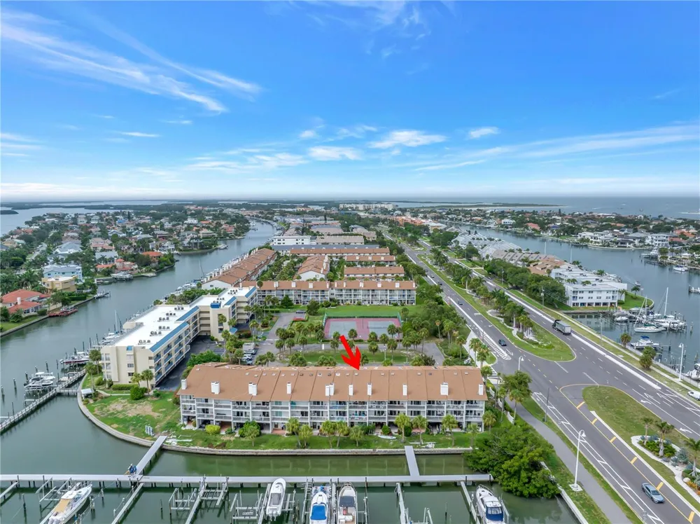 117 YACHT CLUB LANE Tierra Verde, FL 33715