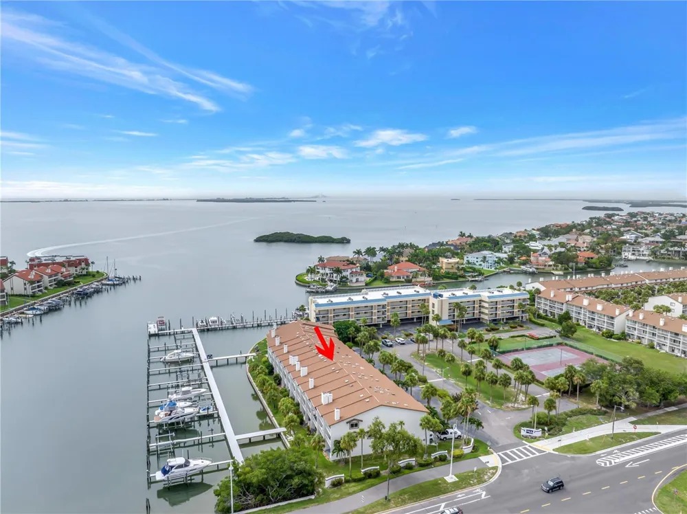117 YACHT CLUB LANE Tierra Verde, FL 33715