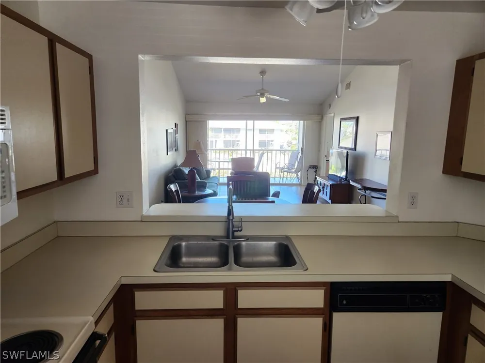 Churchill Circle #L203 Naples, FL 34116