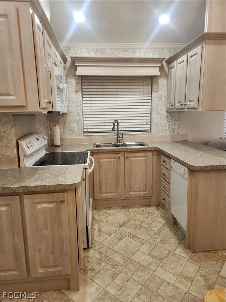 Daniels Road #74 Moore Haven, FL 33471