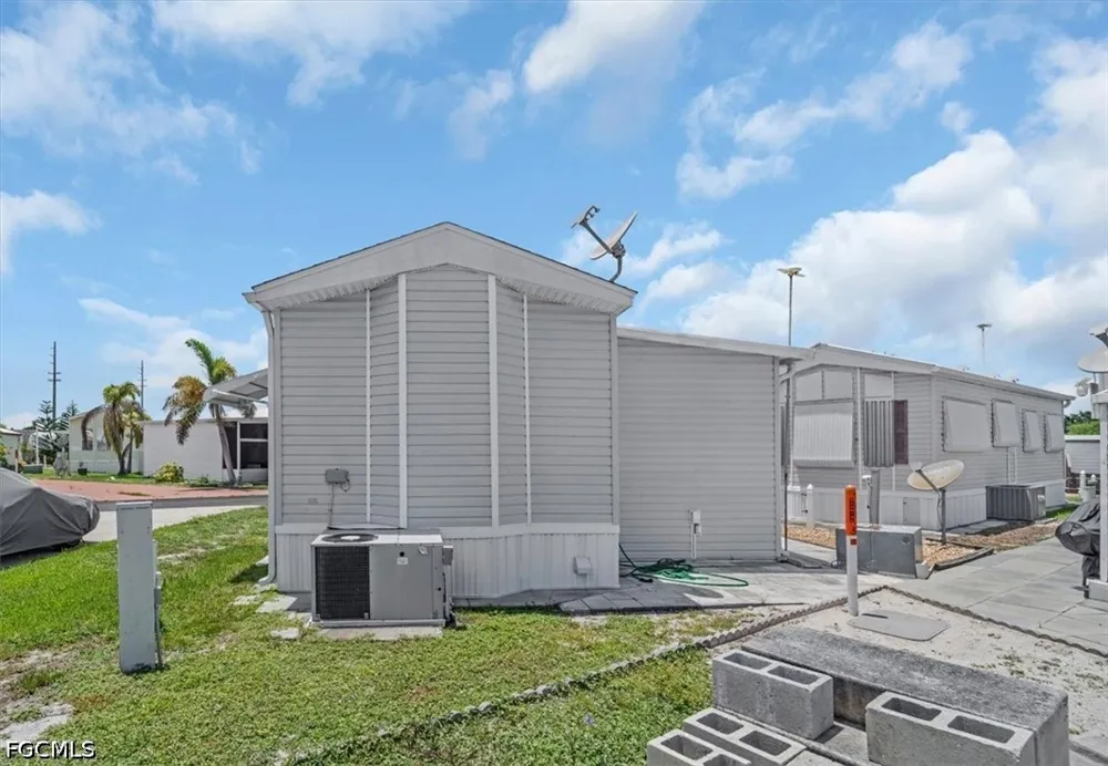 Daniels Road #74 Moore Haven, FL 33471