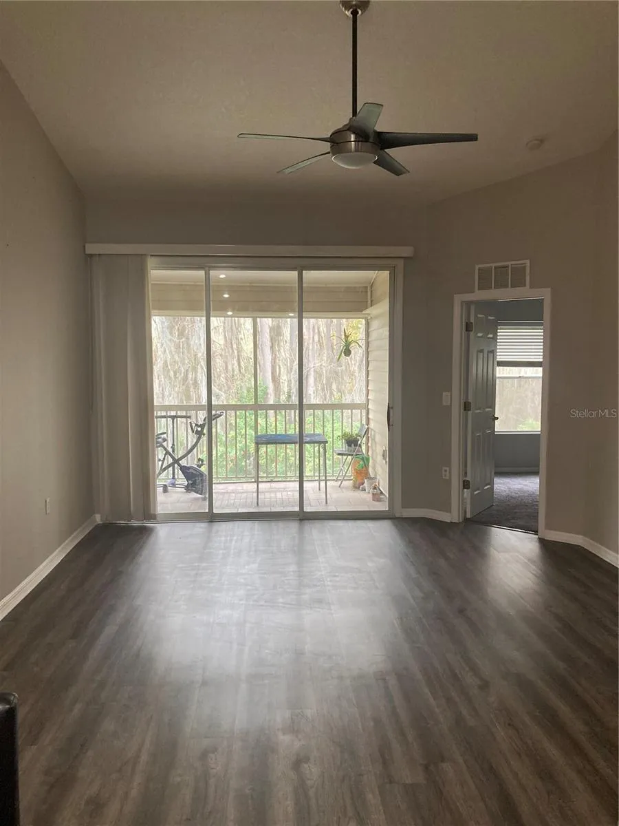 1819 HAMMOCKS AVENUE #1819 Lutz, FL 33549