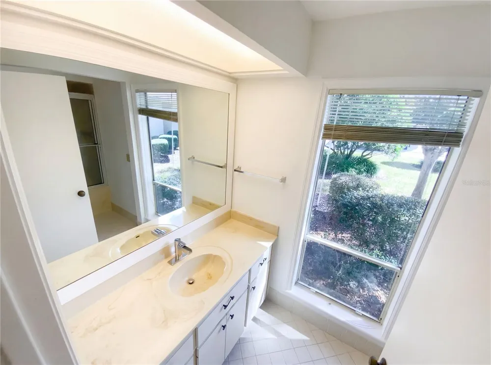 1610 DALARY POINT Crystal River, FL 34429