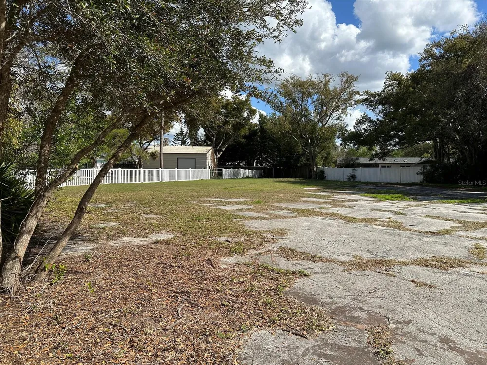 SUNRISE DRIVE Lutz, FL 33549