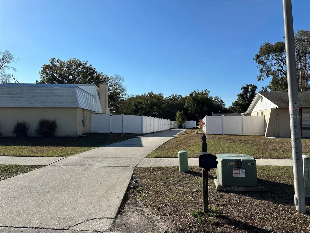 SUNRISE DRIVE Lutz, FL 33549
