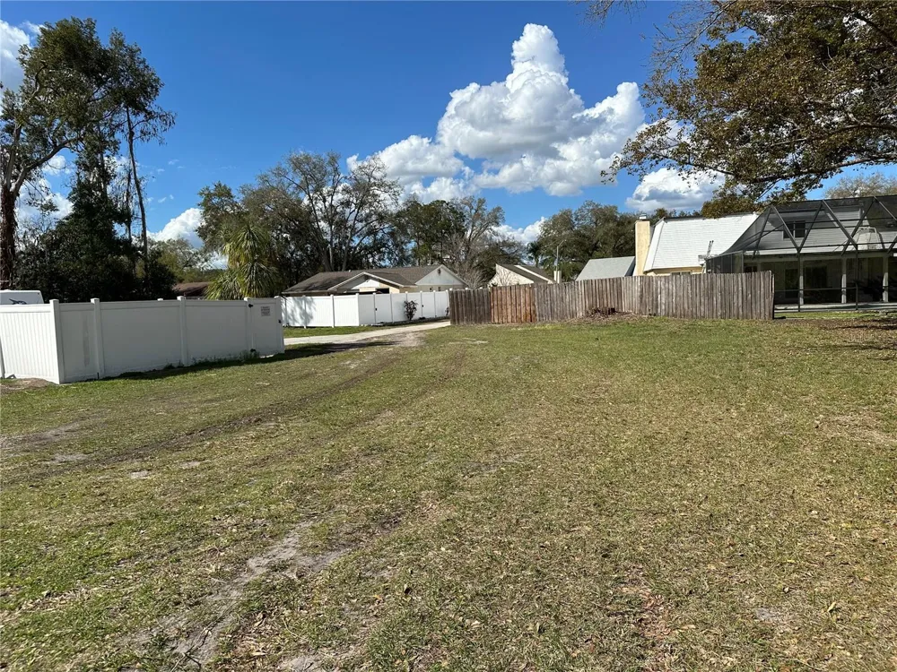SUNRISE DRIVE Lutz, FL 33549