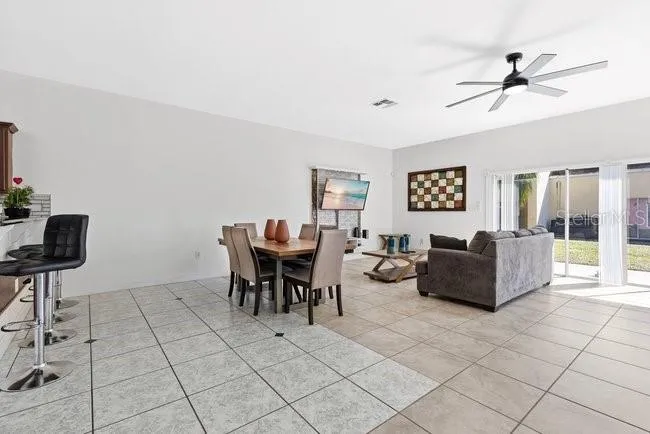 1057 UNIVERSAL REST PLACE Kissimmee, FL 34744