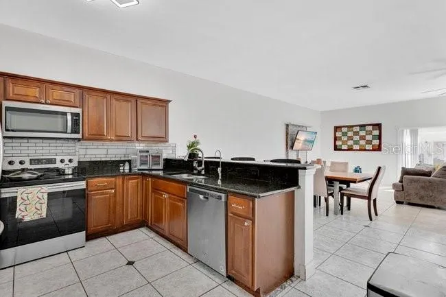 1057 UNIVERSAL REST PLACE Kissimmee, FL 34744