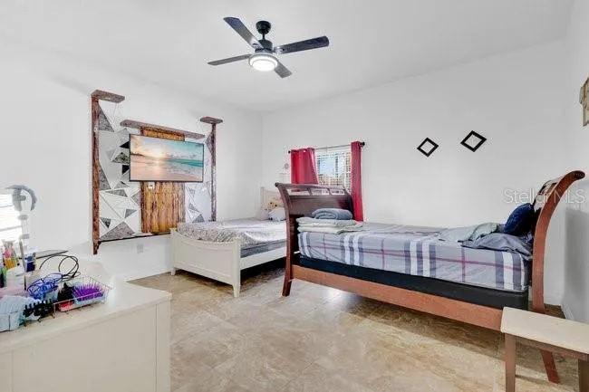 1057 UNIVERSAL REST PLACE Kissimmee, FL 34744