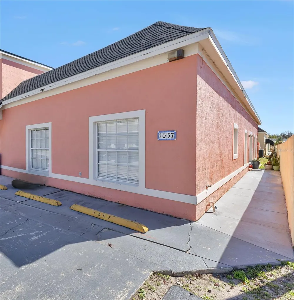 1057 UNIVERSAL REST PLACE Kissimmee, FL 34744