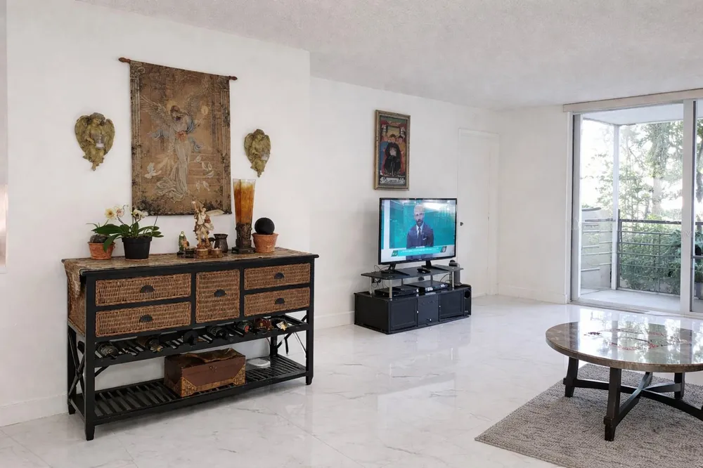 1000 SAINT CHARLES PLACE #209 Pembroke Pines, FL 33026