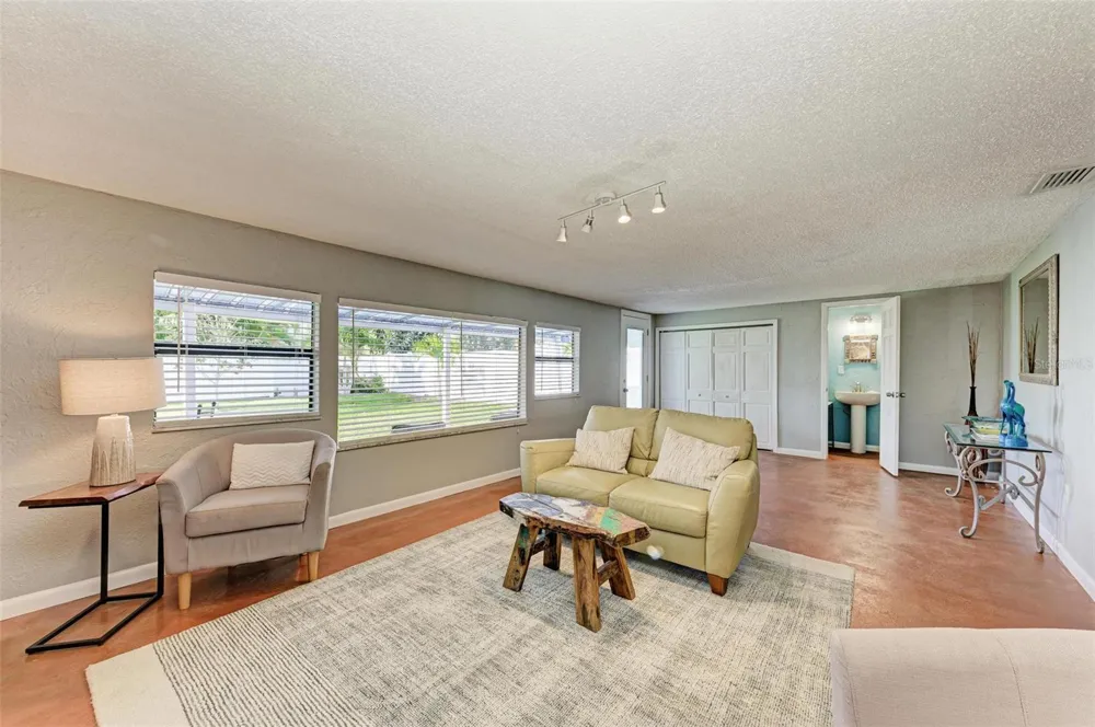 6000 BAYOU GRANDE BOULEVARD NE St Petersburg, FL 33703