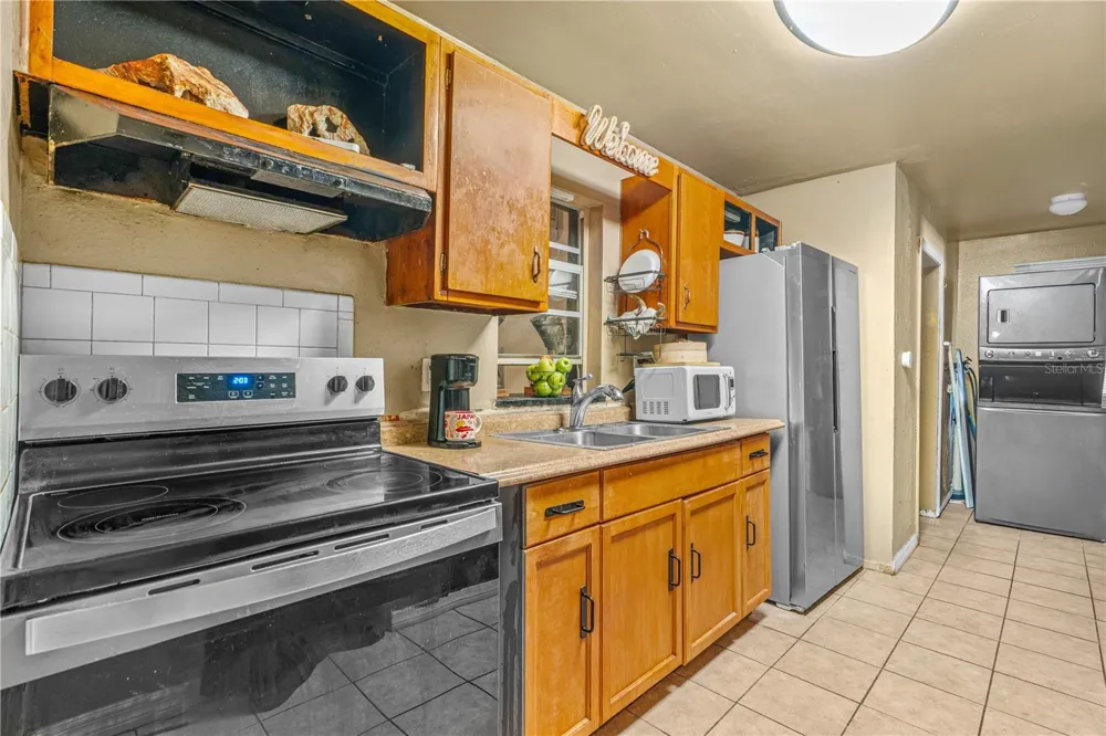 808 KATHY STREET Daytona Beach, FL 32114