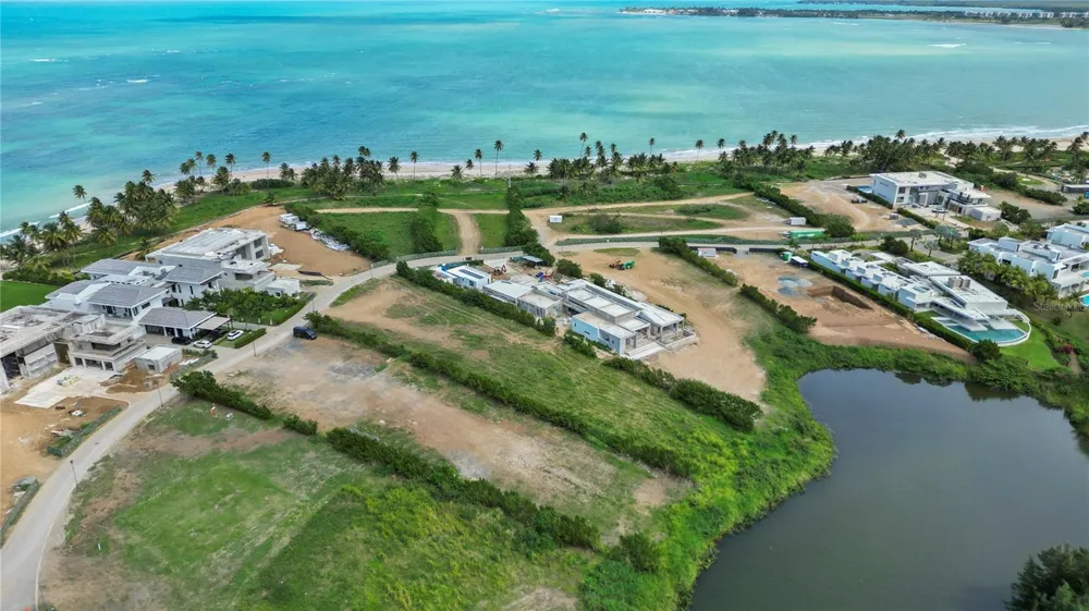 L5 Atlantic DR 7000 BAHIA BEACH DR Rio Grande, PR 00745
