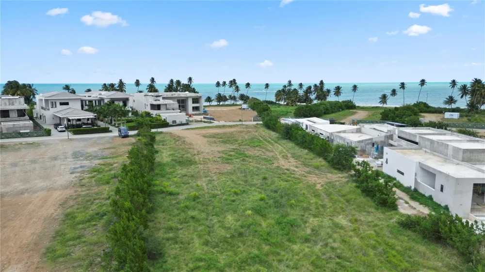 L5 Atlantic DR 7000 BAHIA BEACH DR Rio Grande, PR 00745