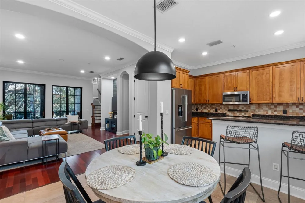 6031 BOWEN DANIEL DRIVE #105 Tampa, FL 33616