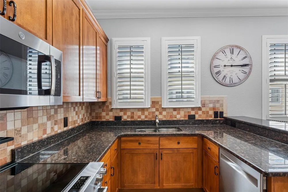 6031 BOWEN DANIEL DRIVE #105 Tampa, FL 33616