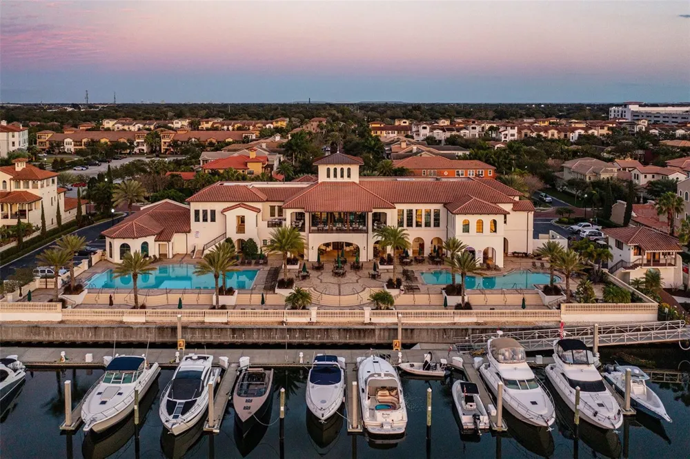 6031 BOWEN DANIEL DRIVE #105 Tampa, FL 33616